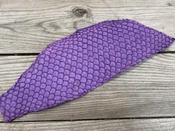 Peau de cuir de poisson tilapia violet mat accessoire bijoux cuir en stock
