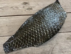 Peau de cuir de poisson tilapia argenté vert forêt glossy - Cuir en Stock