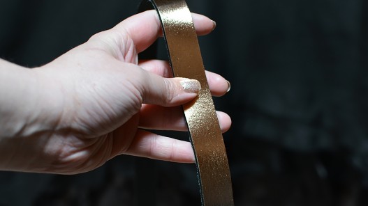 Bande lanière de cuir doré métallisé - Cuirenstock
