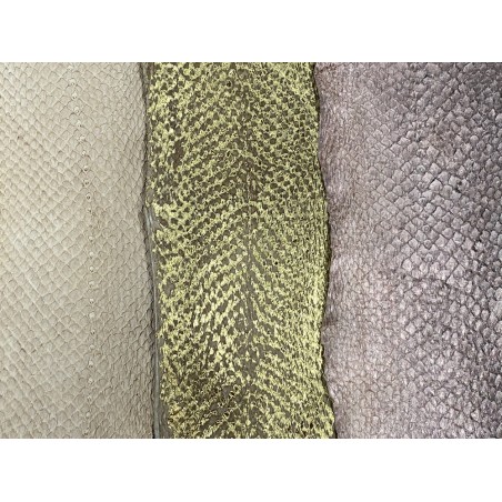 Lot de 3 peaux de cuir de poisson saumon camaïeu de beige taupe brun mat satiné nacré métallisé Cuir en Stock