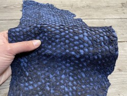 Peau de cuir de poisson - Perche du Nil - Bleu marine - bijoux accessoire - luxe exotique - Cuir en stock