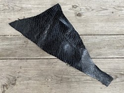 Peau - cuir de poisson - Perche du Nil - Noir satiné - bijoux - maroquinerie - accessoire - Cuirenstock