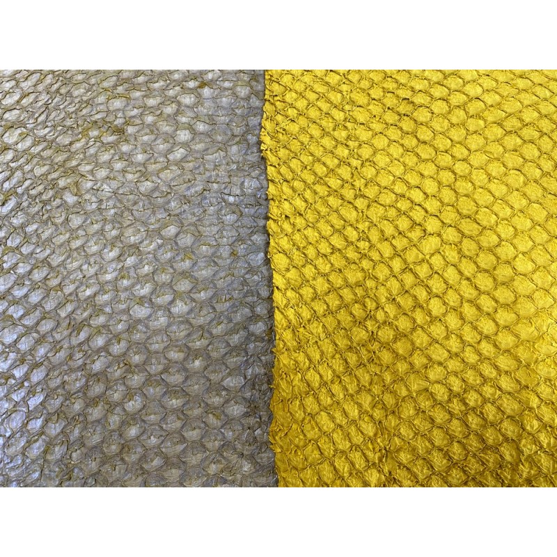 Détail écailles - cuir de poisson - Perche du Nil - vendu en lot - jaune - Cuir en stock