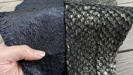 Duo - peaux de poisson - cuir exotique - Perche du Nil - Noir - Lot - bijou accessoire maroquinerie - Cuir en Stock