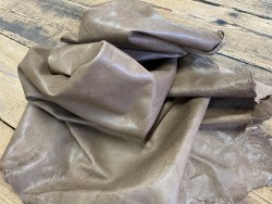 Souplesse peau de cuir de mouton - effet froissé - brun clair - maroquinerie - vêtement - Cuir en stock