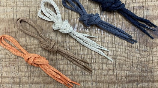 Lot de 5 paires de lacets plat coton tricoté - différent coloris - bonnes affaires - cuir en stock