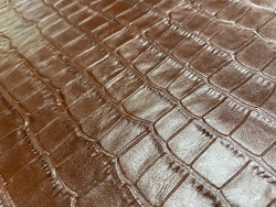 Cuir de vachette grain façon crocodile - brun acajou - maroquinerie - ameublement - Cuirenstock