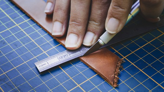 Couteau scalpel professionnel pour la découpe du cuir - Cuir en Stock