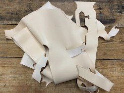 Chutes de cuir de vache végétal naturel - vente au poids - Cuir en Stock
