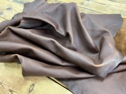 Souplesse peau de cuir de vachette - cuir gras marron - pullup ciré - maroquinerie - Cuirenstock