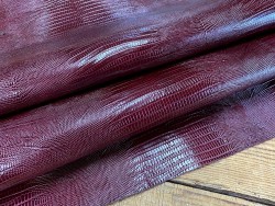 Demi peau de cuir de veau grain façon lézard bordeaux - maroquinerie - cuirenstock