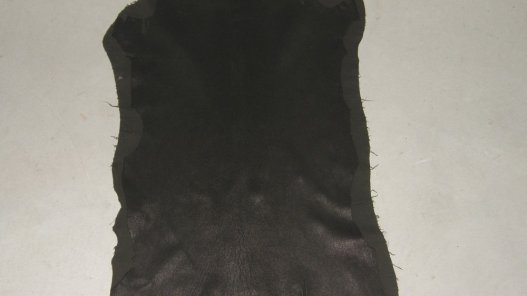 Peau de cuir d’agneau stretch - finition naturelle noir - vêtement - cuir en stock