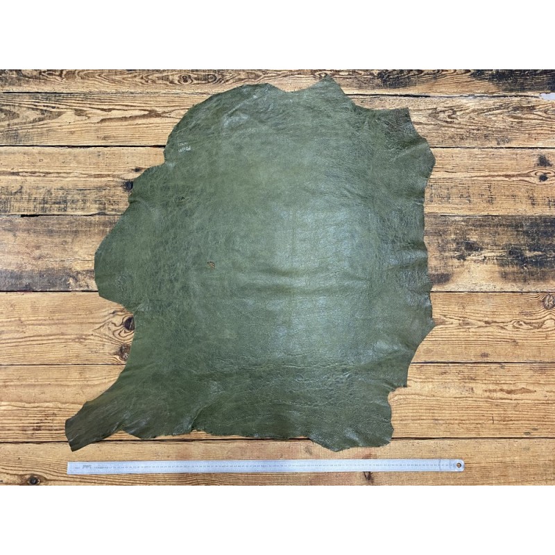 Peau de cuir de mouton - effet vieilli vert - maroquinerie - Cuir en Stock Peau de cuir de mouton - effet vieilli vert - maroquinerie - Cuir en Stock