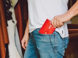 Porte-cartes en cuir rouge lisse - Design maroquinerie - Kit Cuir en Stock