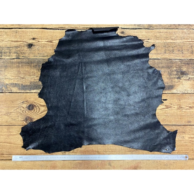 Peau de cuir de mouton - effet vieilli noir - maroquinerie - Cuir en Stock Peau de cuir de mouton - effet vieilli noir - maroquinerie - Cuir en Stock
