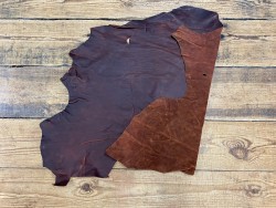 Recto verso morceau de cuir de veau pullup brun roux - maroquinerie - ameublement - cuir en stock
