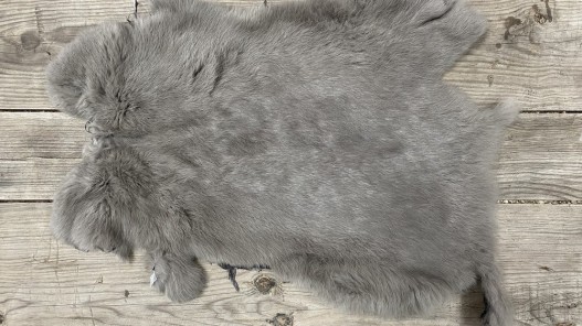 Peau de lapin en poil fourrure gris souris - vêtement - Chaussons - Cuir en stock