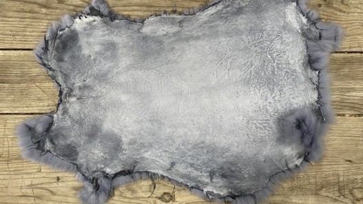 Peau de lapin en poil fourrure bleu jeans - vêtement - Chaussons - cuir en stock