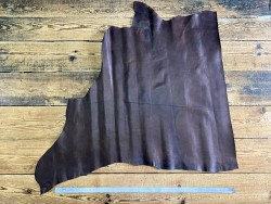 Demi-peau de cuir de vachette ciré pullup brun chocolat - maroquinerie - Cuir en Stock