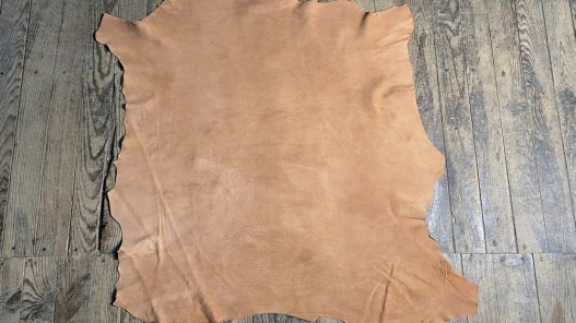 Peau d'agneau velours et nubuck brun - utilisable des 2 côtés - maroquinerie - vêtement - cuir en stock