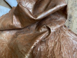 Peau de cuir de mouton cuivre effet froissé métallisé argent - Cuirenstock