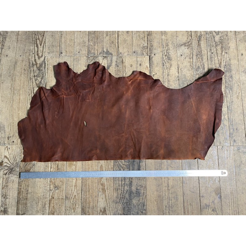 Grand morceau de cuir de veau pullup brun roux - maroquinerie - ameublement - Cuir en Stock