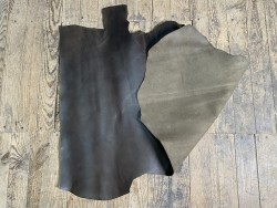 Morceau de cuir de veau pullup gris vert nuancé - cuir gras - maroquinerie - cuir en stock