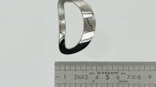 Grand passant - anneau demi rond - incurvé - accessoire - bouclerie - nickelé 40mm - maroquinerie - cuir en stock