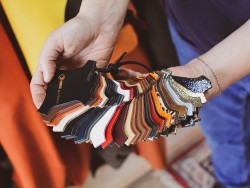 Le nuancier couleurs de nos bandes de cuir Cuir en stock