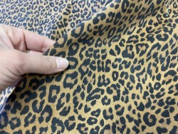 Morceau de cuir prédécoupé - rectangulaire - veau velours léopard - Cuir en stock