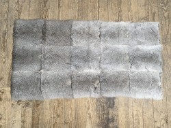 Tapis en peau de lapin en poil façon chinchilla - Cuir en Stock