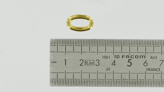 Petit passant ovale doré 10mm - anneau fermé - cuir en stock