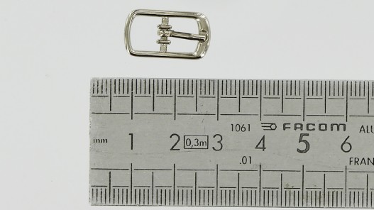 Petite boucle nickelé 7 mm - cuir en stock