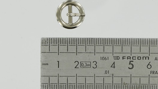 Petite boucle ronde double axe nickelé 9 mm - cuir en stock
