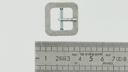 Boucle carrée gainée en velours gris 18 mm - cuir en stock