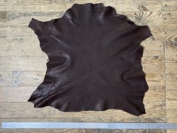 Chèvre velours grain caviar brun - Cuir en stock