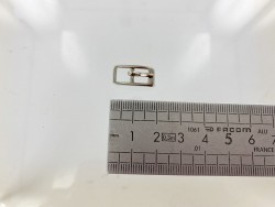 Lot de 3 petites boucles identiques- Nickelé - 5 mm - Cuir en stock