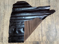 Demi-peau de cuir de vachette ciré brun café - maroquinerie - cuir en stock