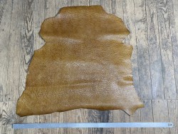 Peau de cuir de chèvre façon grain crocodile brun clair maroquinerie Cuir en Stock