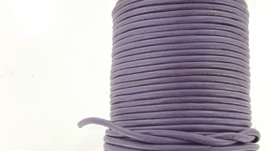 Lacet de cuir rond - bijou ou accessoire - couleur violet - Cuir en Stock