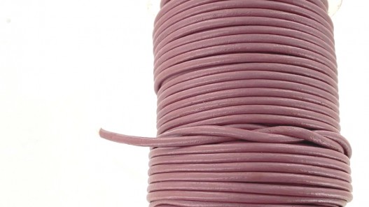 Lacet de cuir rond vieux rose - bijou ou accessoire - Cuir en Stock