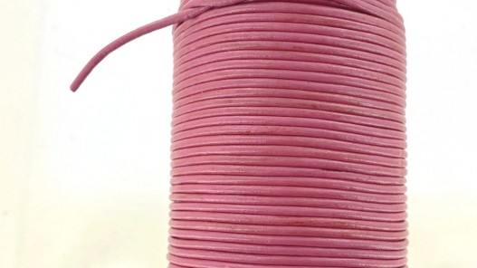 Lacet de cuir rond rose fuchsia - bijou ou accessoire - Cuir en Stock