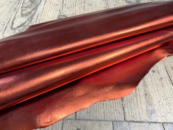 Peau de cuir de chèvre métallisé rouge - maroquinerie - Cuir en Stock