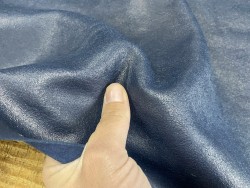 Croûte de veau velours finition effet craquelé - Bleu marine - maroquinerie - Cuir en stock