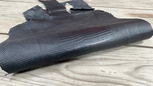Peau de cuir de lézard à grandes écailles 2ème choix - Noir mat - Cuir en Stock