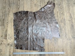 Demi peau de cuir de vachette ciré pullup brun nuancé - maroquinerie - Cuir en Stock