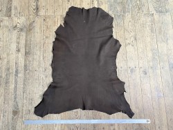 Peau de cuir de cerf - brun mat - maroquinerie ou vêtement - Cuir en Stock