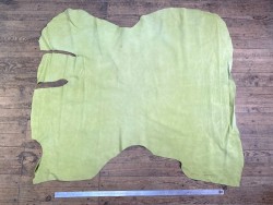 Peau de veau velours vert amande - maroquinerie, vêtement - Cuir en Stock