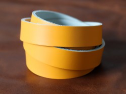 Bande de cuir - double croupon - jaune moutarde - lanière - anses - maroquinerie - Cuir en Stock