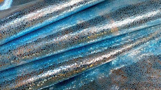 Peau de cuir de veau effet strass métallisé bleu turquoise - maroquinerie - Cuir en Stock